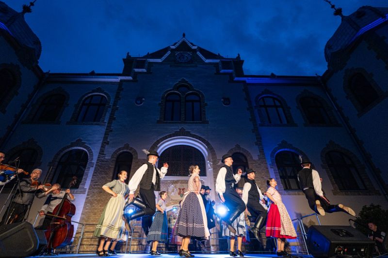 Testvérvárosok bemutatkozása / Kulcsi Photo