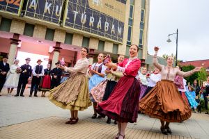 Kecskeméti Lakodalmas / Gyenes Kata